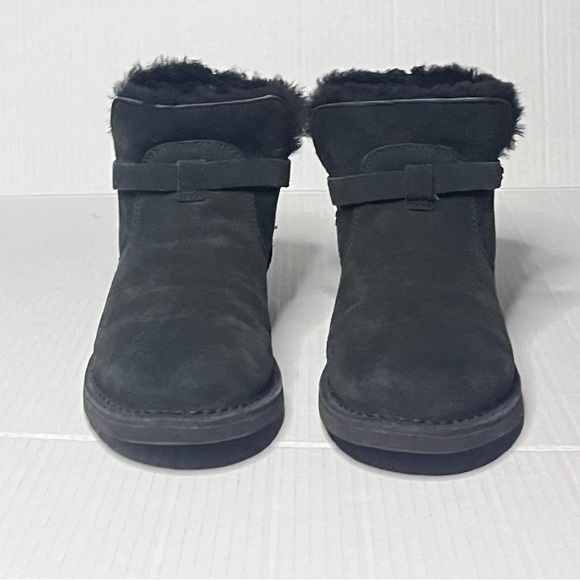 UGG Elisa Boots - Picture 7 of 12